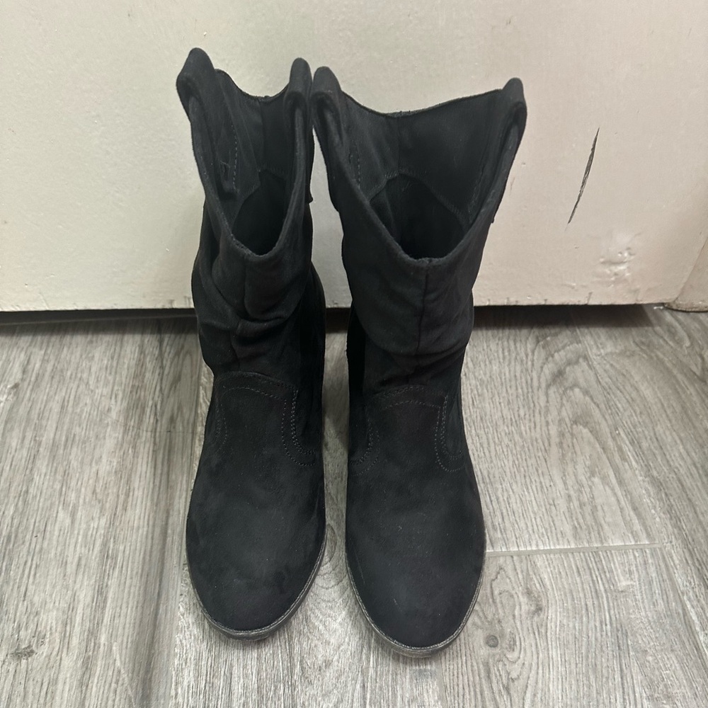 Rocket Dog Black Heeled Boots - Picture 4 of 12